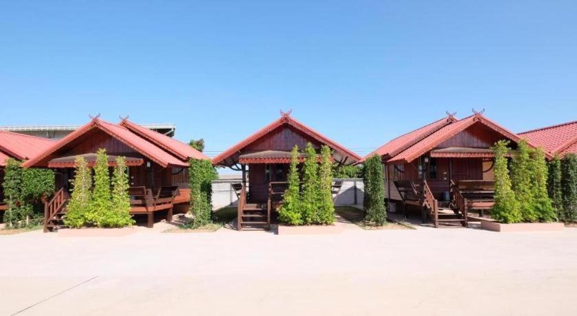 Prakaithong Hotel Amphoe Sawang Daen Din Bagian luar foto