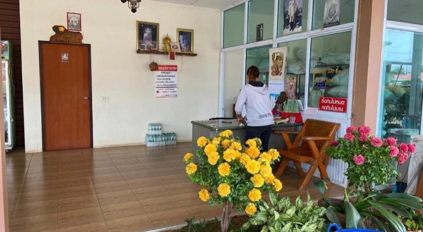 Prakaithong Hotel Amphoe Sawang Daen Din Bagian luar foto